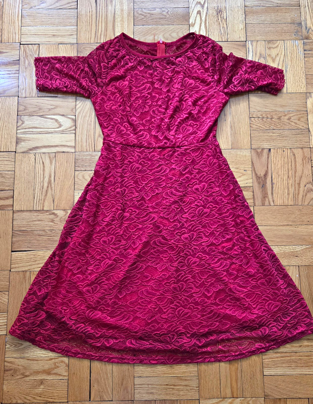 Red Floral Lace A-Line Knee Length Dress Sz M 3/4 Sleeve Round Neck Zip